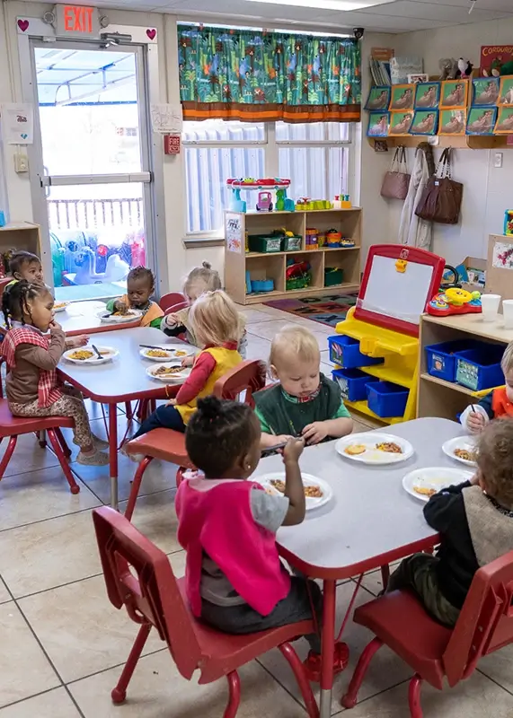 Flexible Weekend Care Toddlers during snacktime